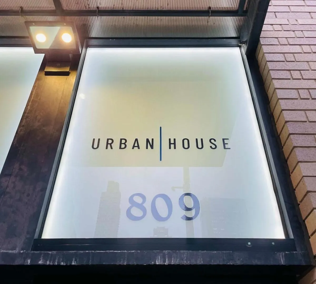 809-3B Studio With A Balcony By Columbus Circle New York USA