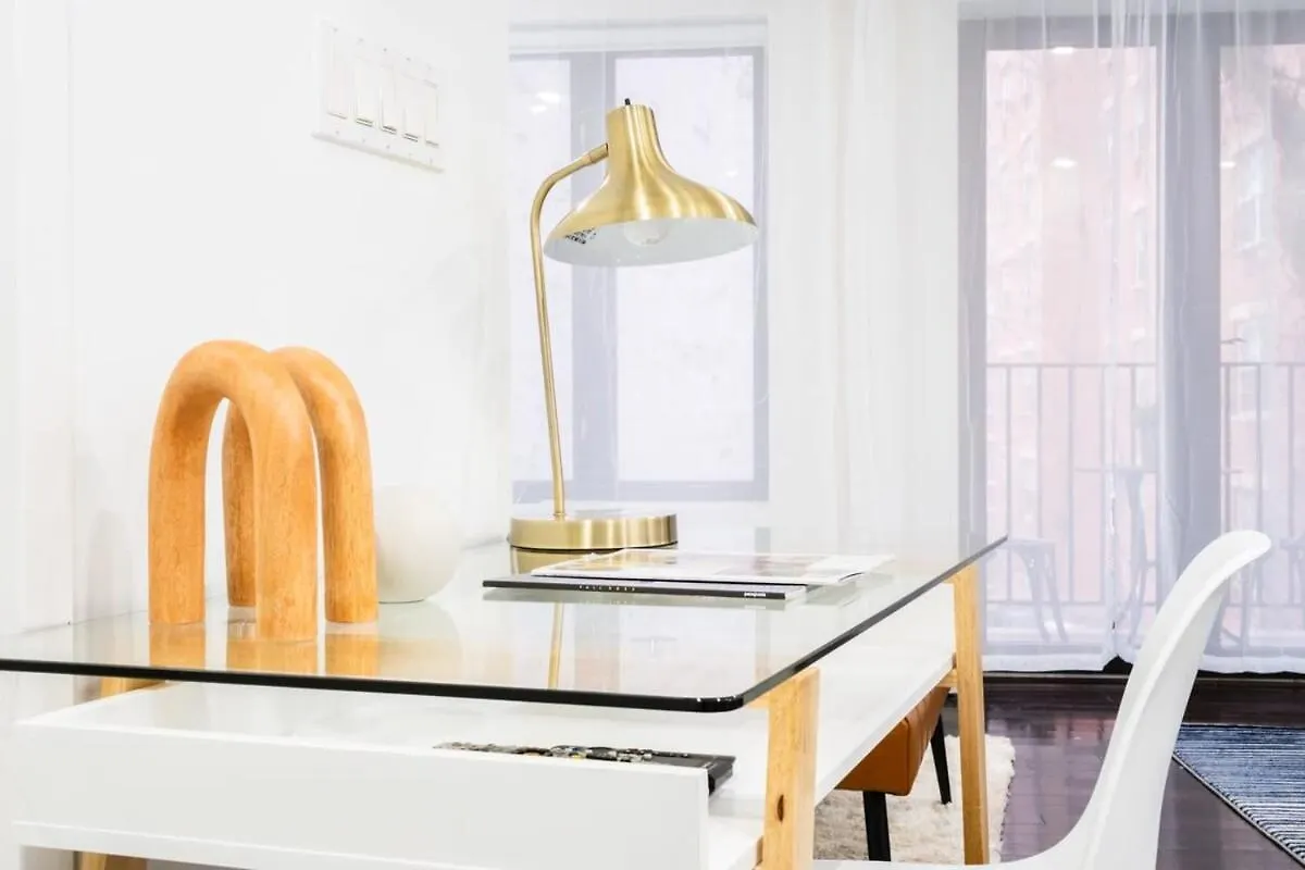 809-3B Studio With A Balcony By Columbus Circle New York
