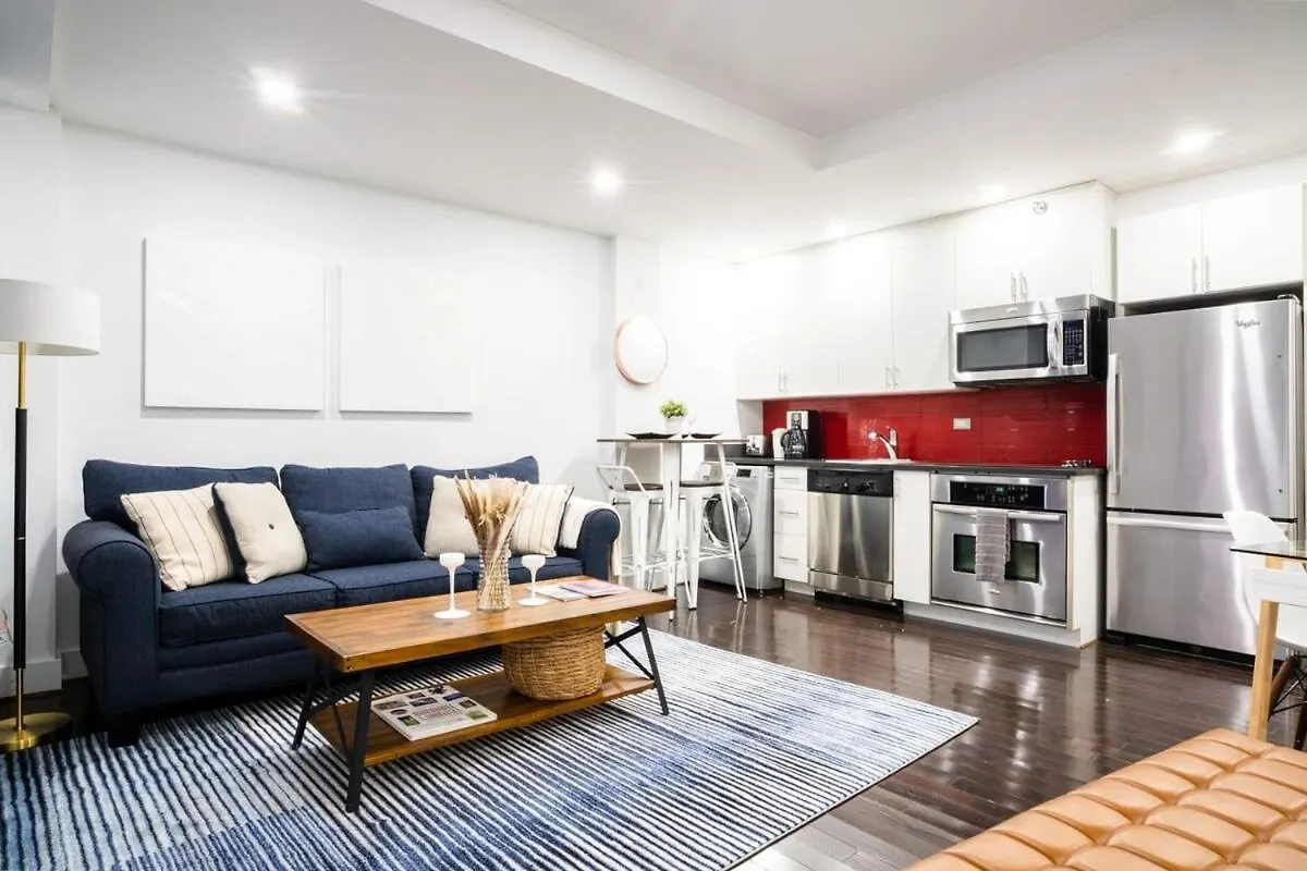809-3B Studio With A Balcony By Columbus Circle New York Lejlighed